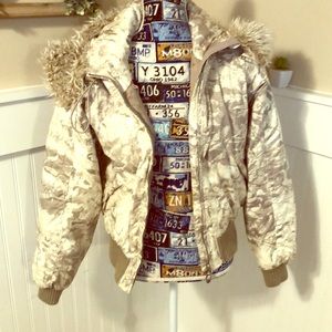 Ladies waterproof, breathable obermeyer ski jacket